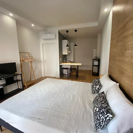 Dillo Luna Apartament *